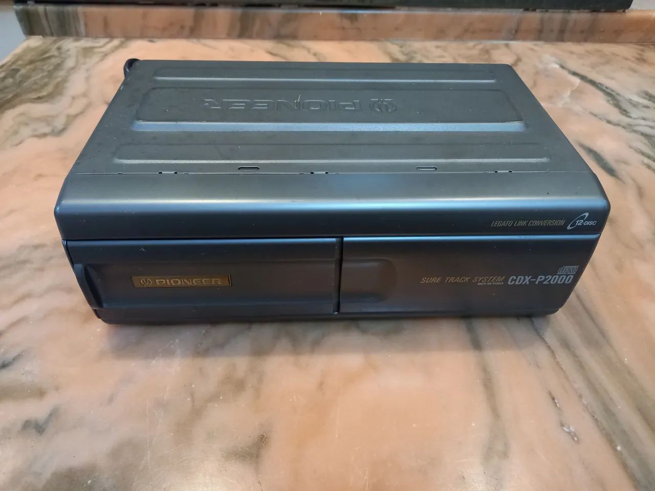 Pioneer CDX-P2000 12-Disc CD Changer