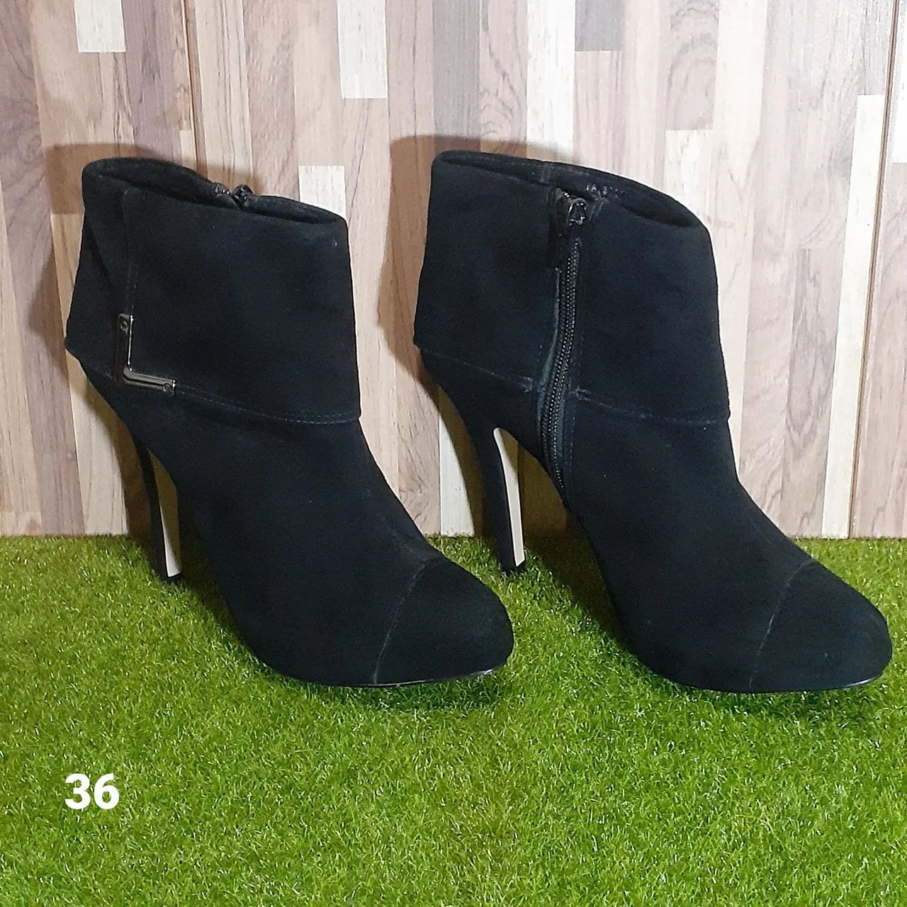 Botinhas Couro Camurça Neoprene 36 - Foto 4