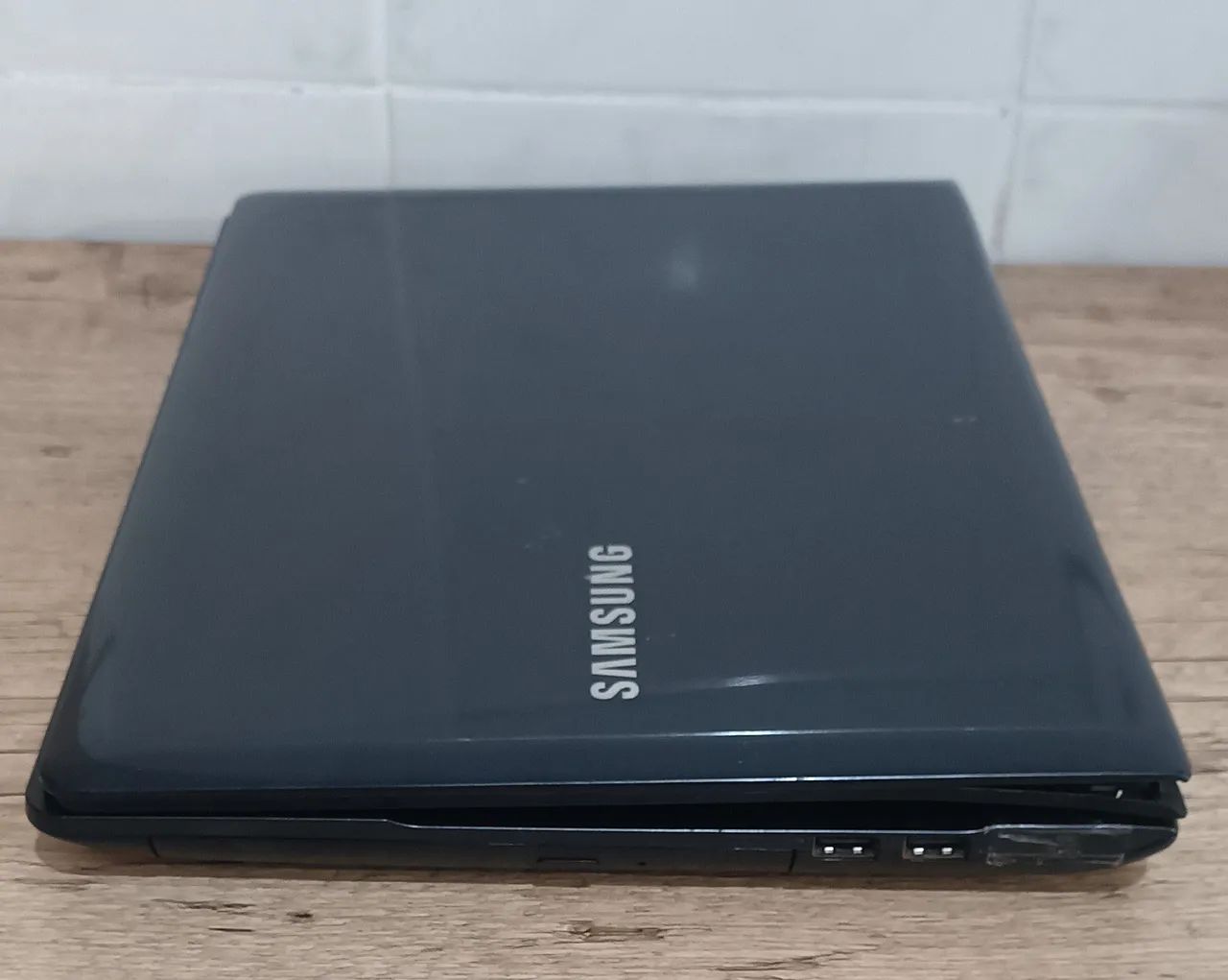 Vende-se notebook Samsung Windows 8 - Foto 2