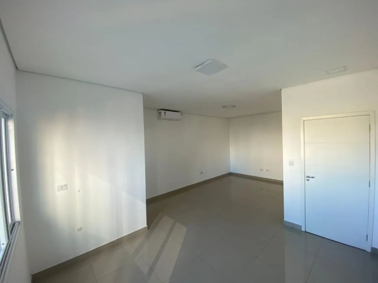 Sala comercial na Avenida Santo Antônio, 204 - Sala 36  40 m²