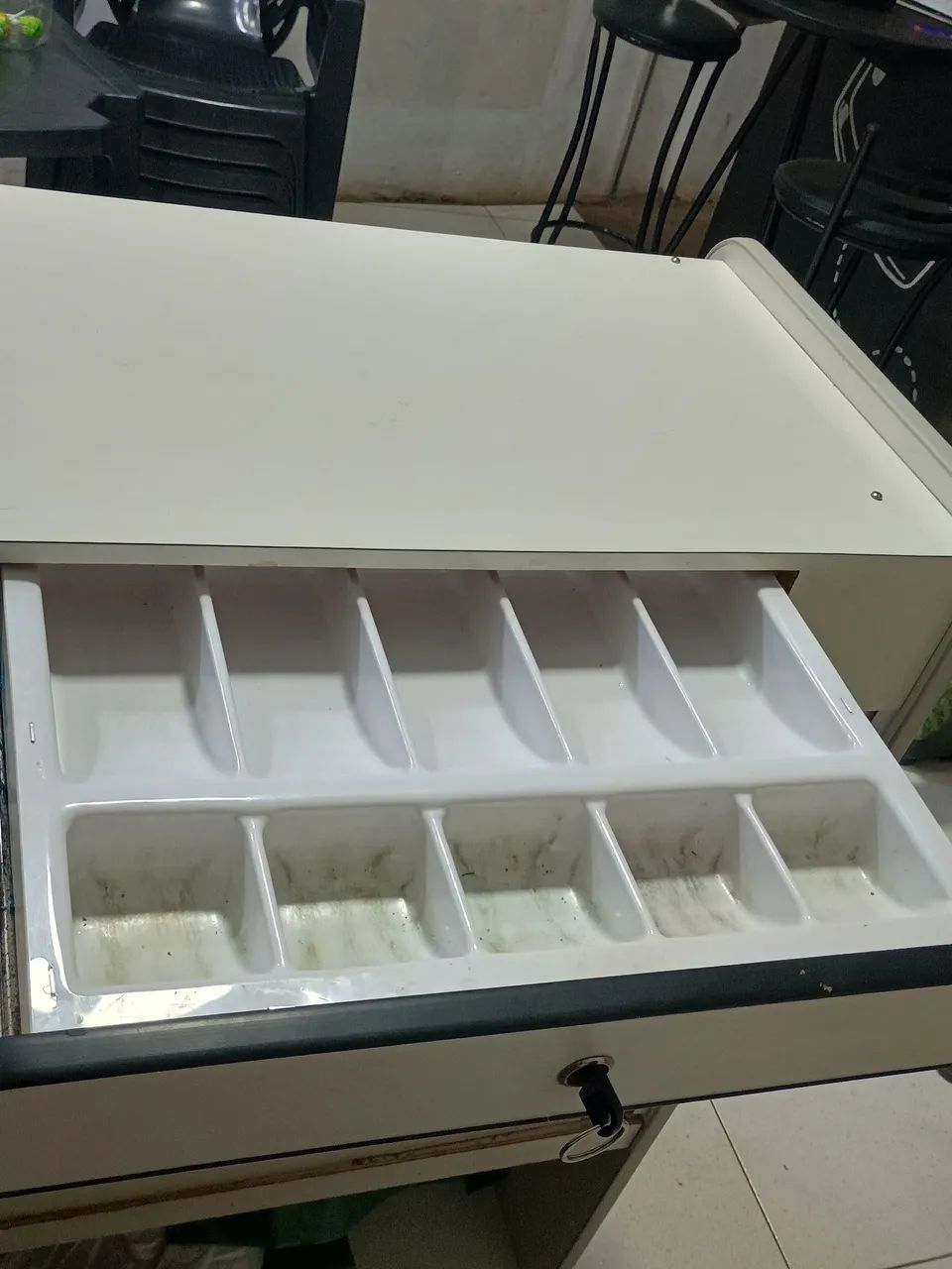 Vendo balcão seco 1,40m com vidro caixa  - Foto 5