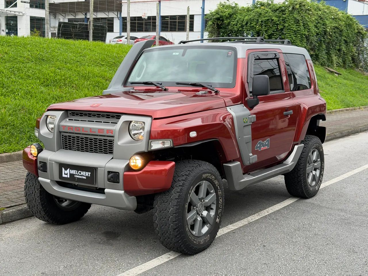 Troller T-4 T-4 4x4 3.2 20V Tdi Cap. Rígida Diesel 2019