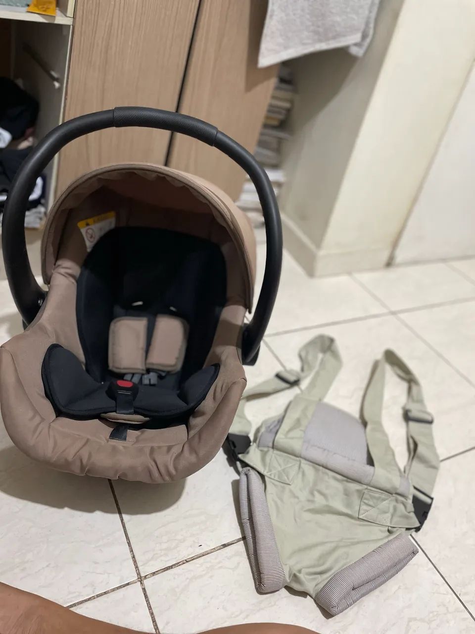 Kit bebê conforto e Canguru passeio - Foto 4