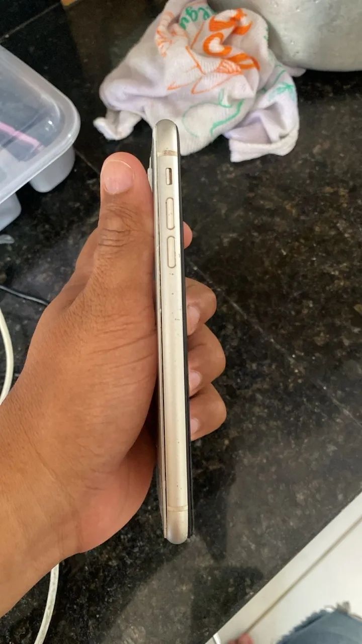 Vendo IPhone 11 - Foto 4