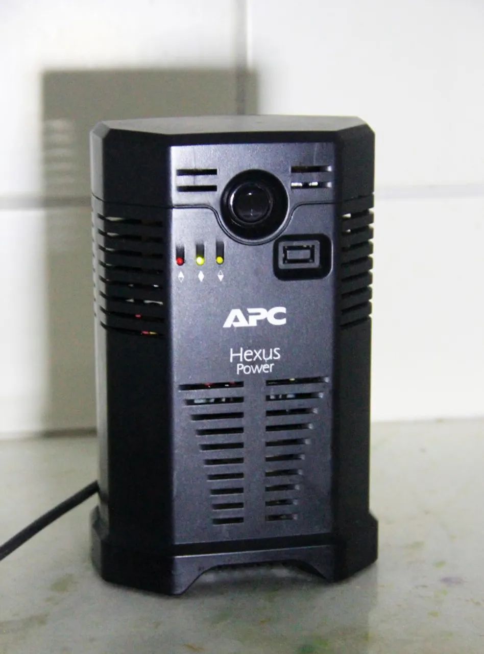 Módulo Estabilizador APC Hexus 500VA