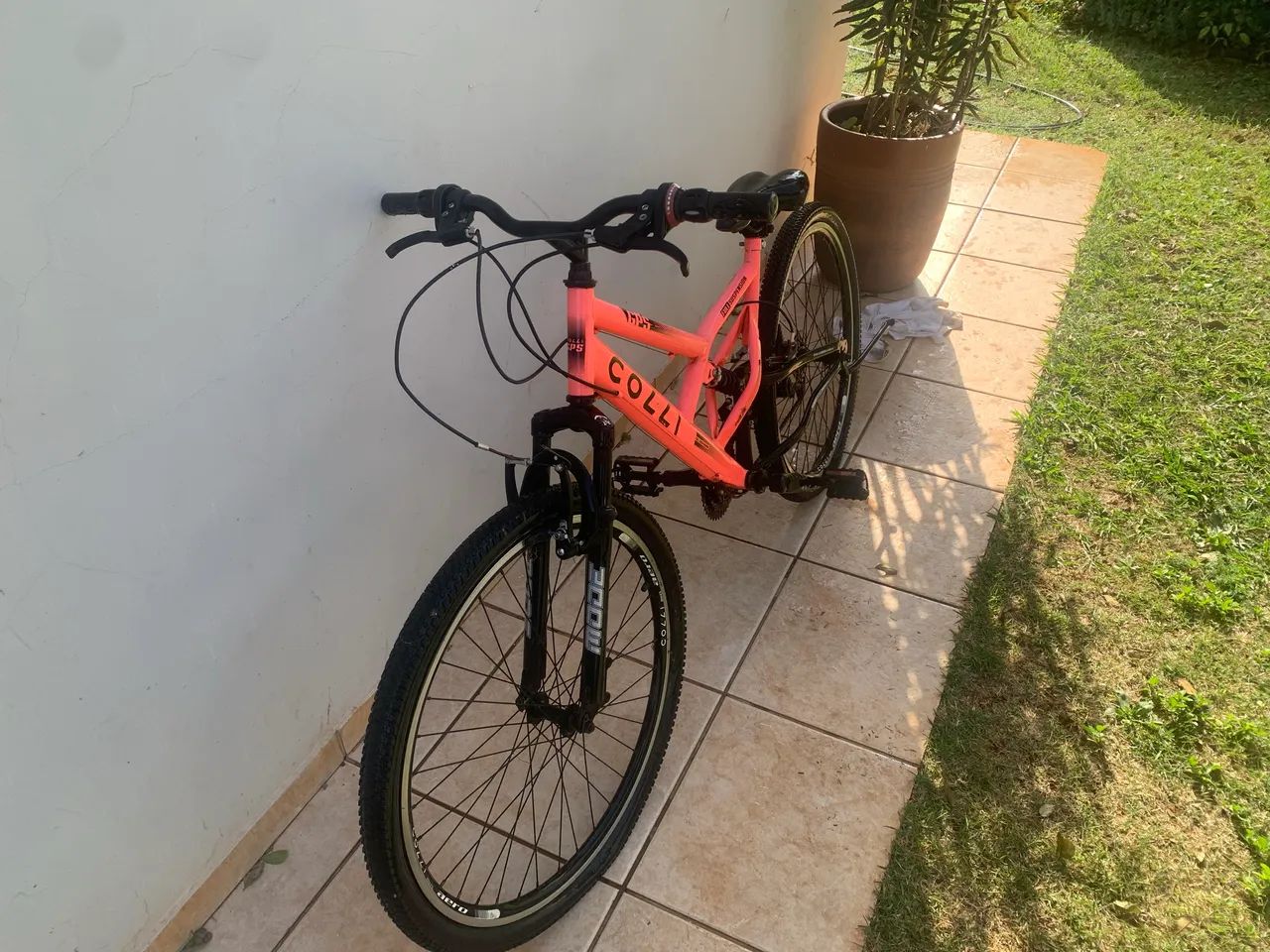 Bicicleta de mola aro 26 cor laranja marca colli - Foto 3