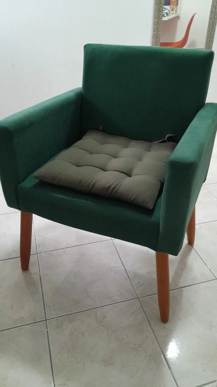 Conjunto de poltronas com almofadas - Foto 2