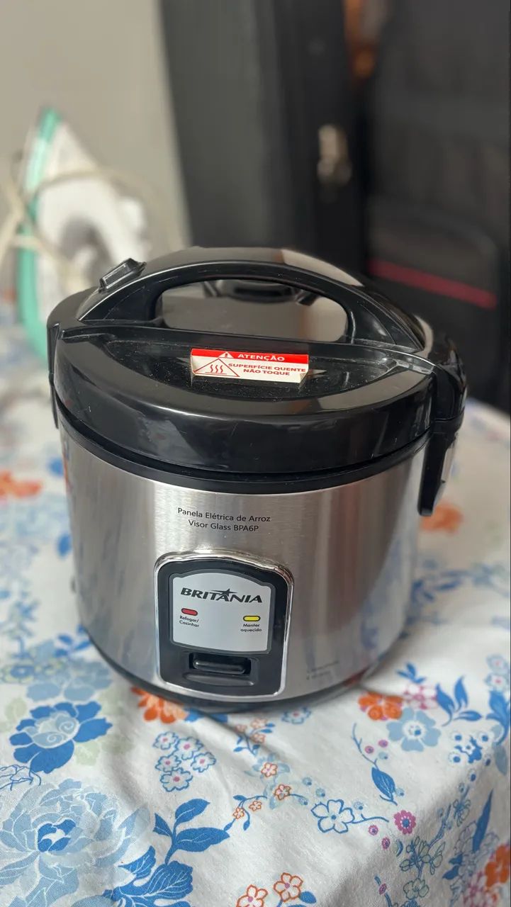 Panela Elétrica+ Ferro de passar+Roteador R$100,00 - Foto 2