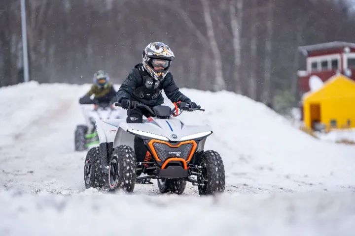CFMOTO CFORCE EV110 | 0 KM - Foto 2