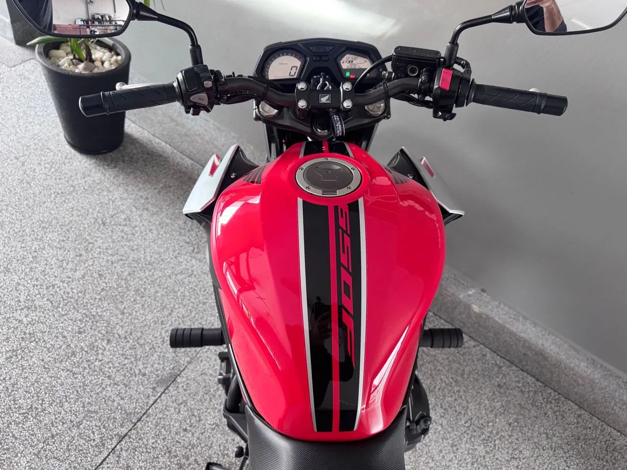 Honda CB 650F - Foto 4