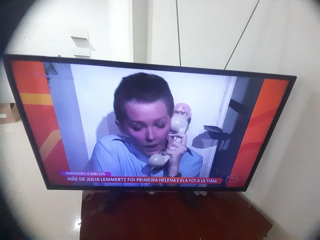 Vendo smart TV aoc "32" ( usada) - Foto 2