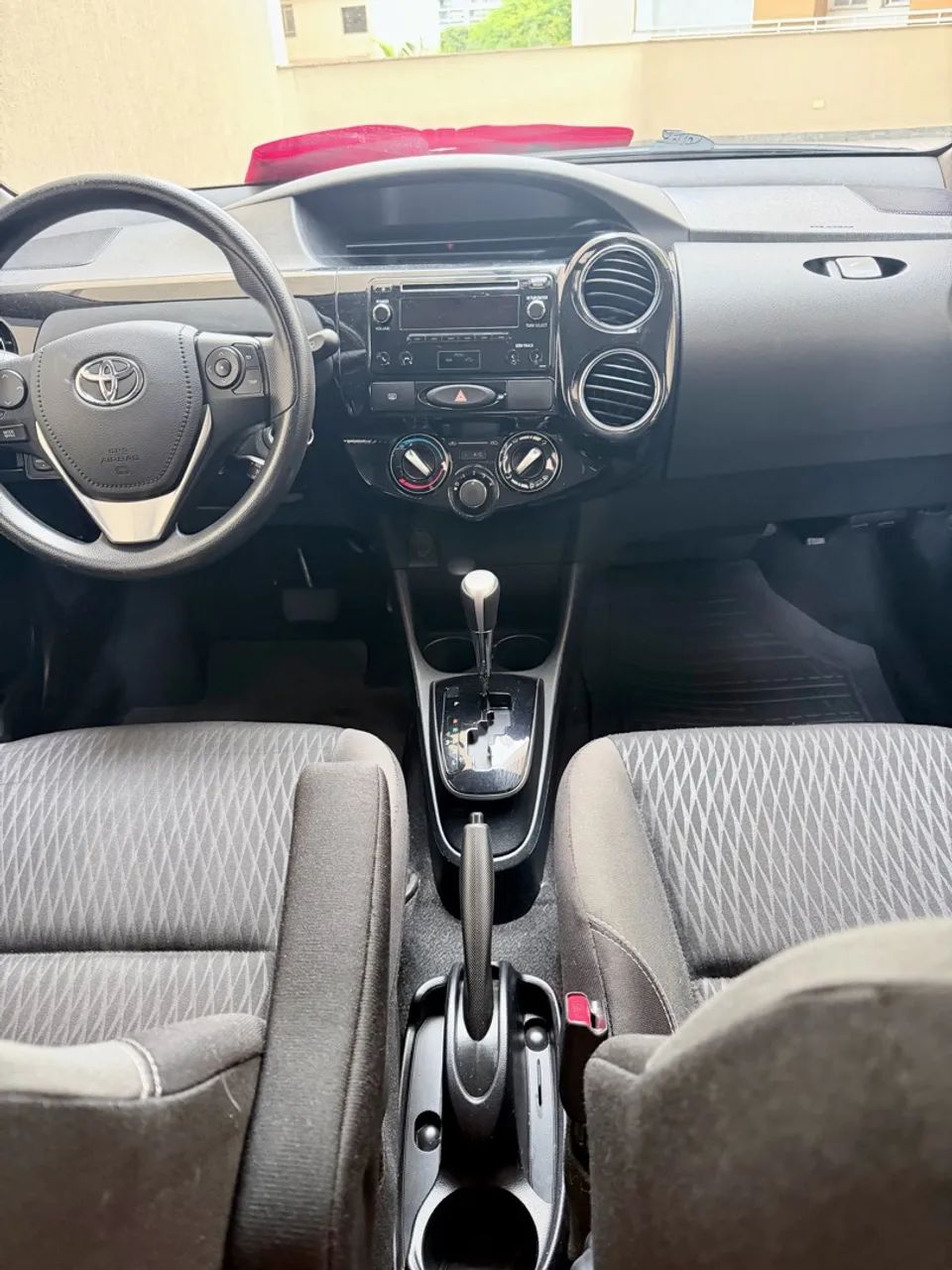 Toyota Etios XS 1.5 Flex 16V 5p Aut., foto 11 de 20