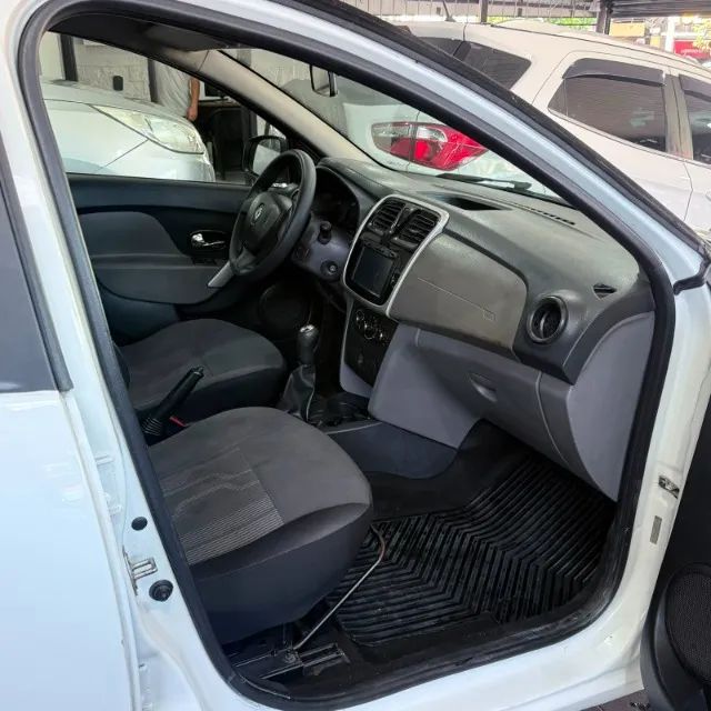 Renault Logan Expression Flex 1.0 12V 4P 2018 - Foto 4