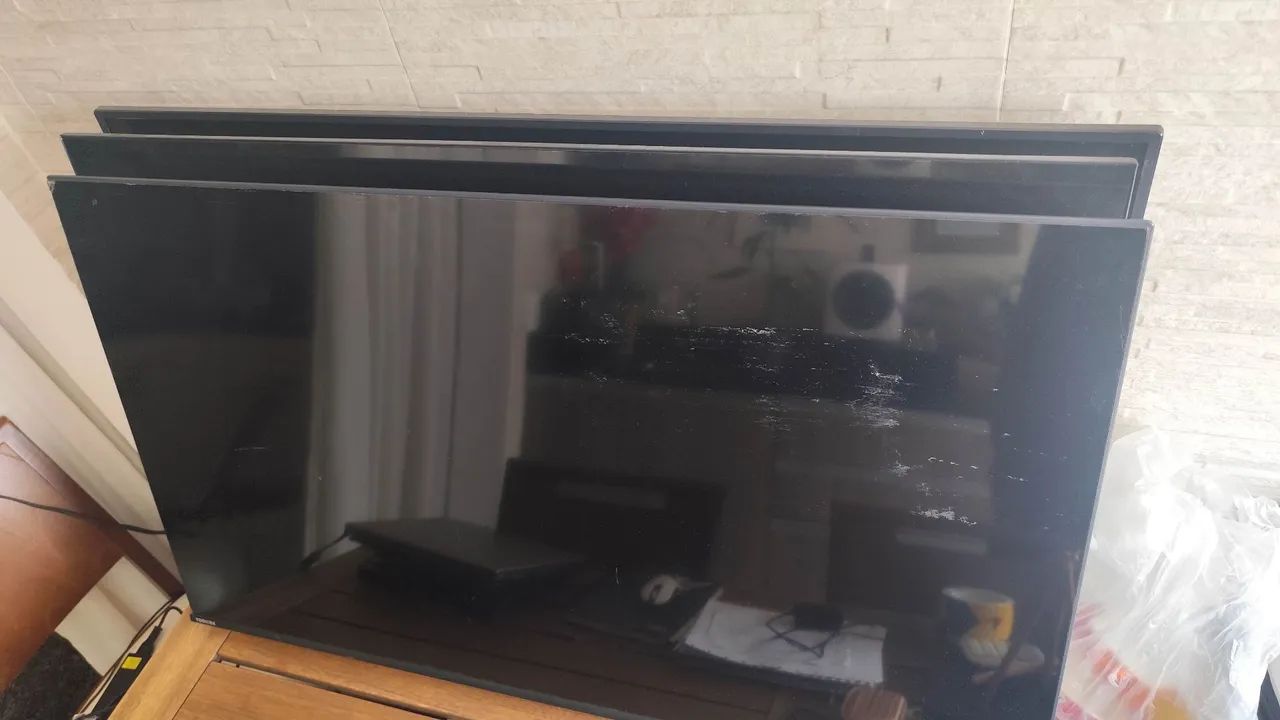 3 Tvs 55 polegadas. Tirar peças 
