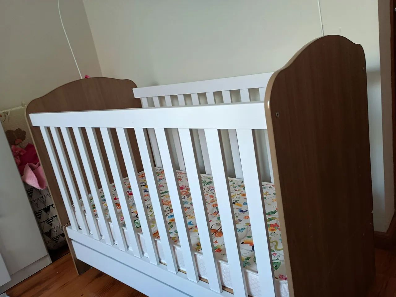 Berço que vira mini cama + colchão  - Foto 4