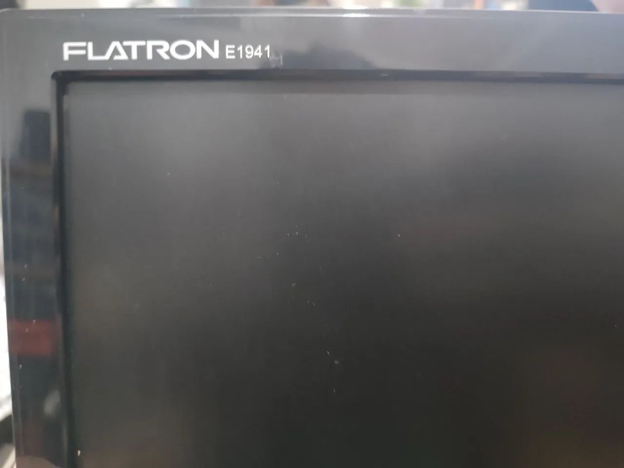 Monitor LG 18,5 polegadas E1941 - Foto 3