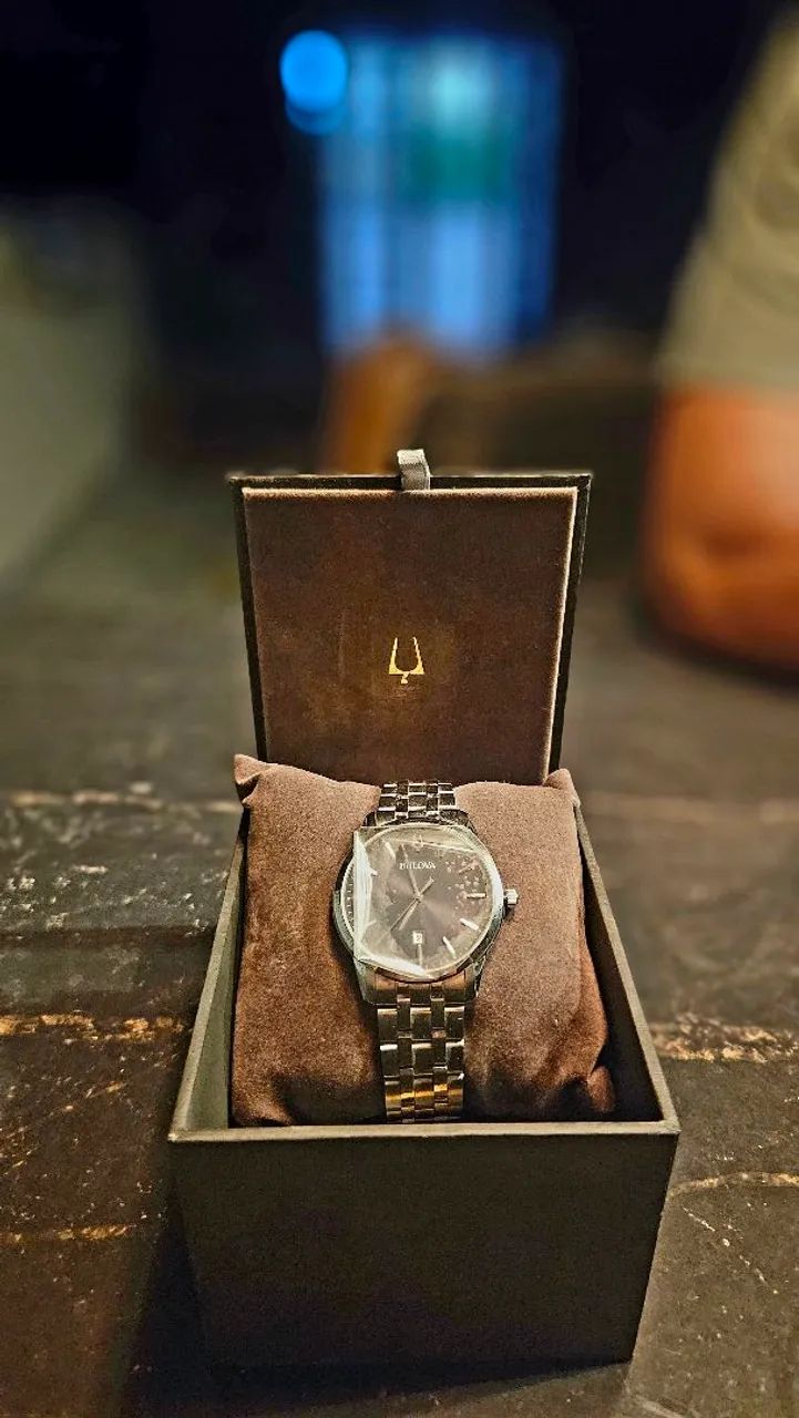 Relógio Bulova Classic Sutton