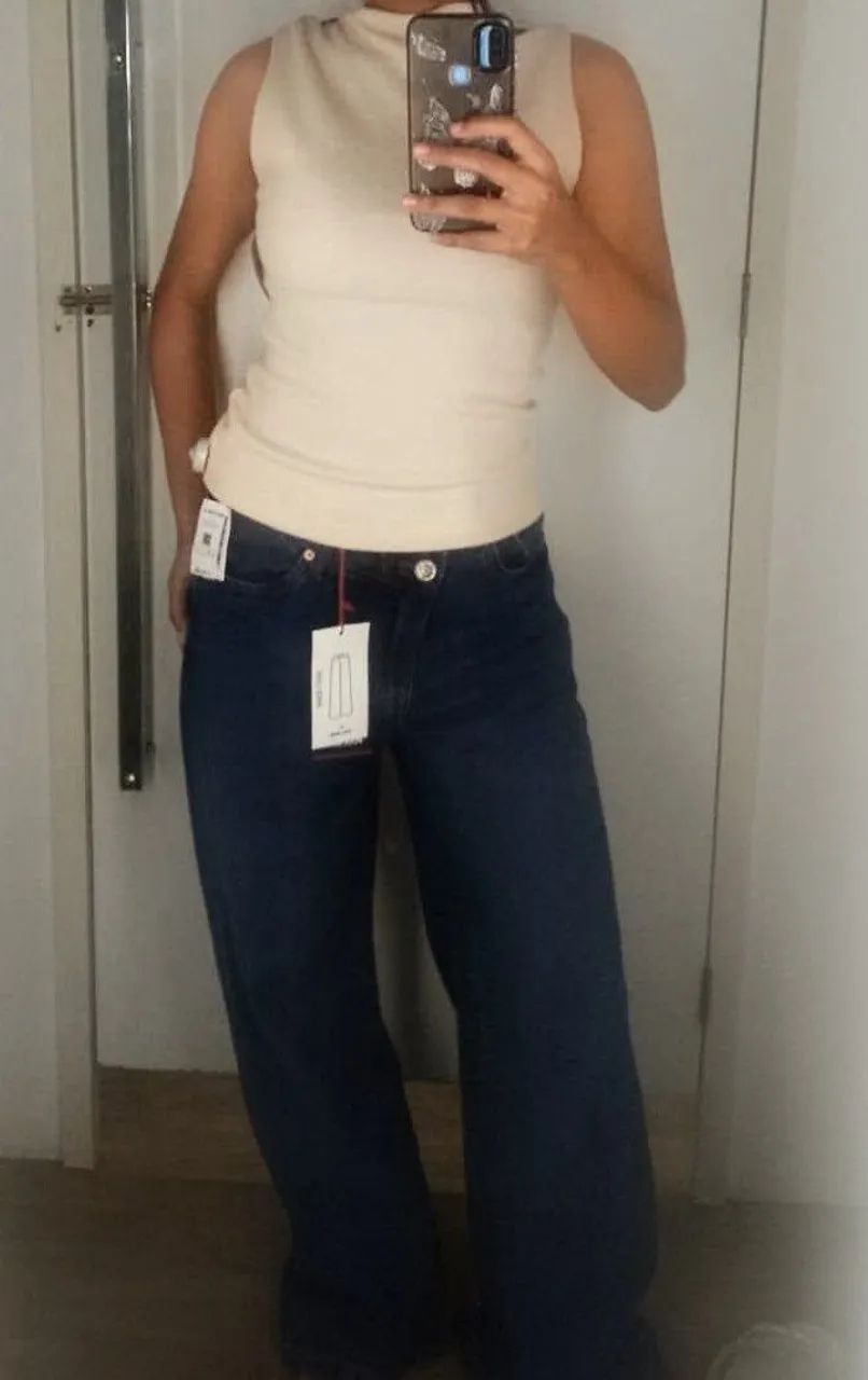 Camisa sem manga feminina