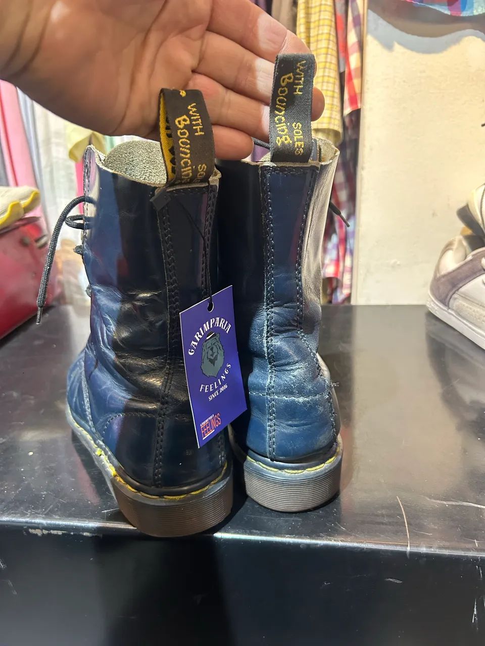 Bota dr martens azul  - Foto 2