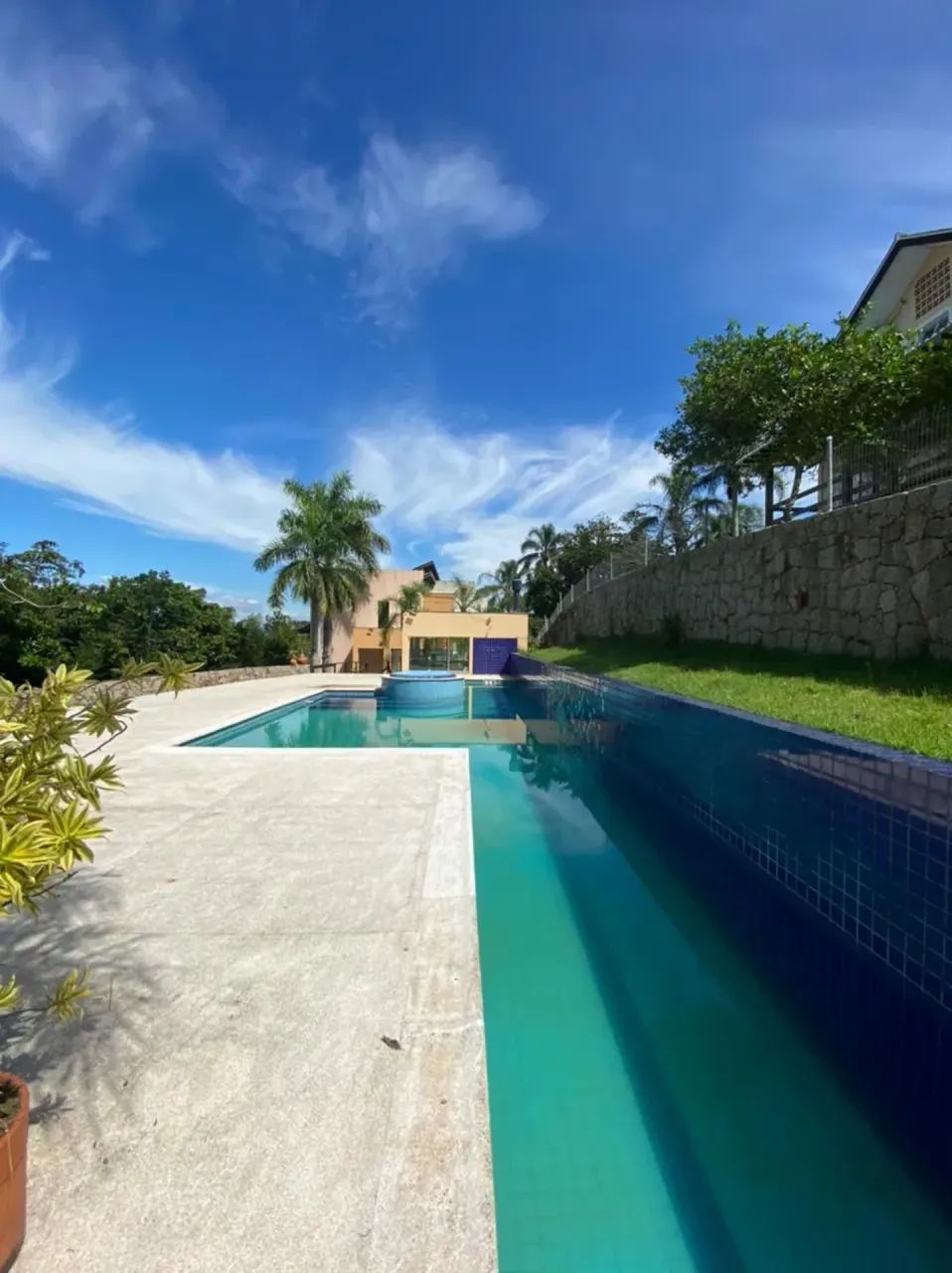 Casa para venda tem 1004 metros quadrados com 5 quartos em Cacupé - Florianópolis - SC - Foto 3