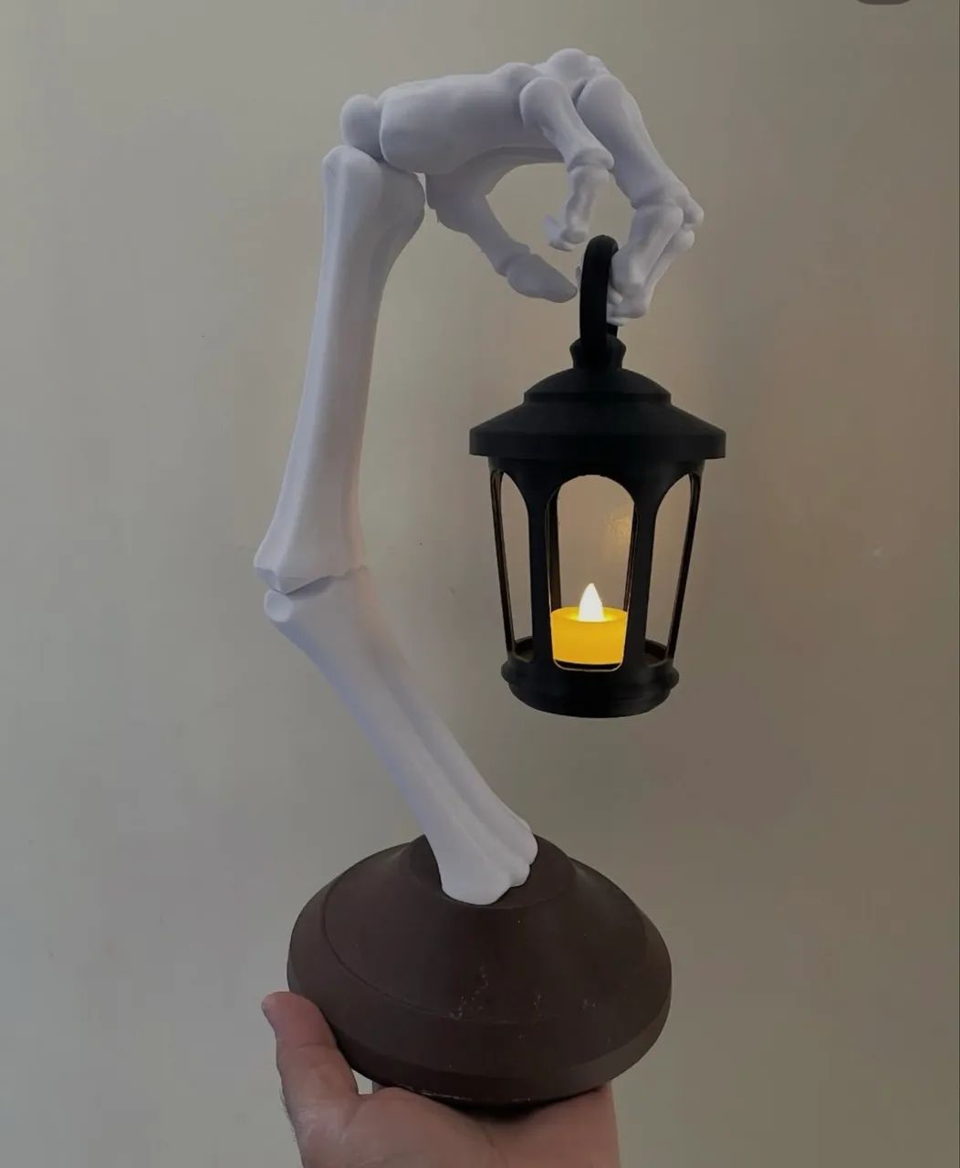 Luminária de mesa mão  - Foto 2