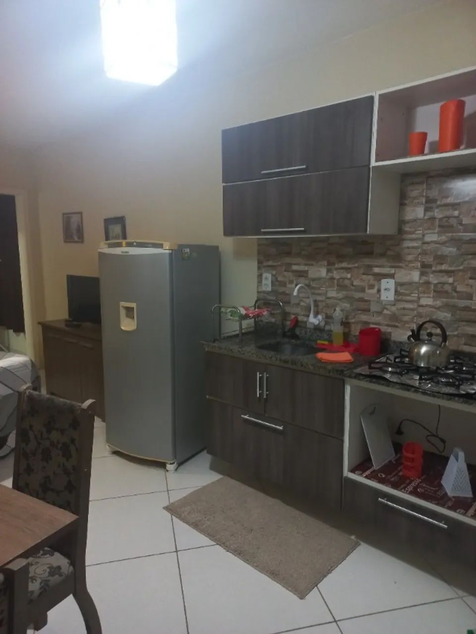 kitinetes e quartos mobiliados - Foto 4