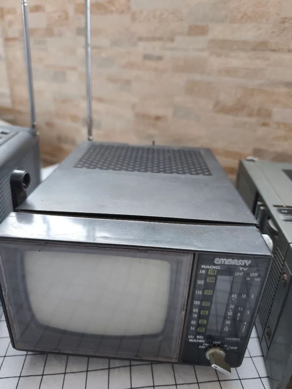 3 tvs antigas  - Foto 3