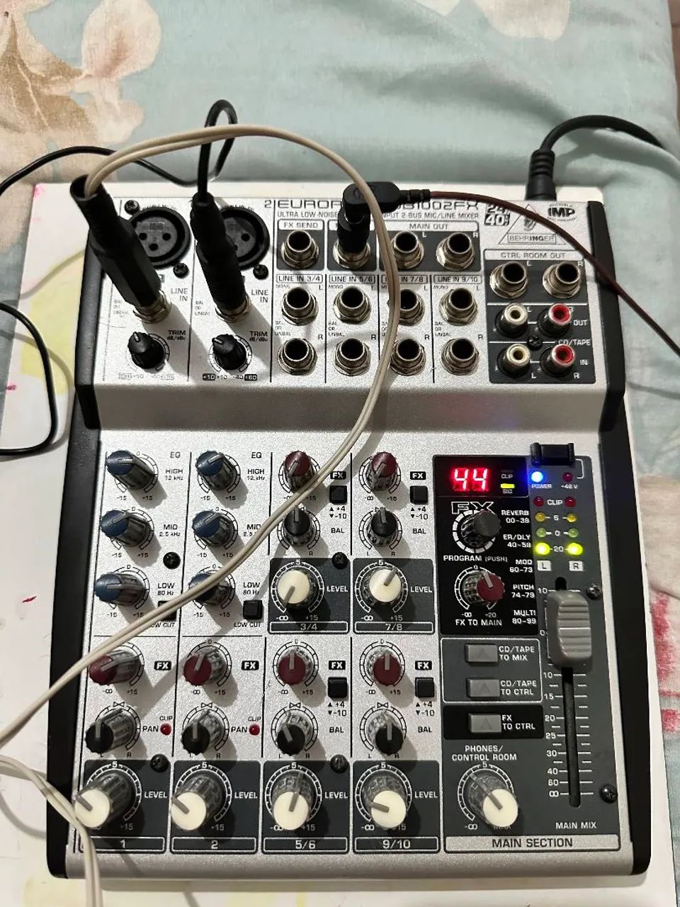 Mesa de som behringer hub1002fx  - Foto 2