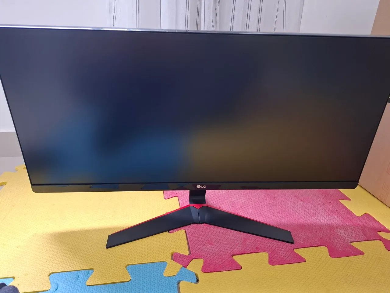 Monitor LG ultrawide