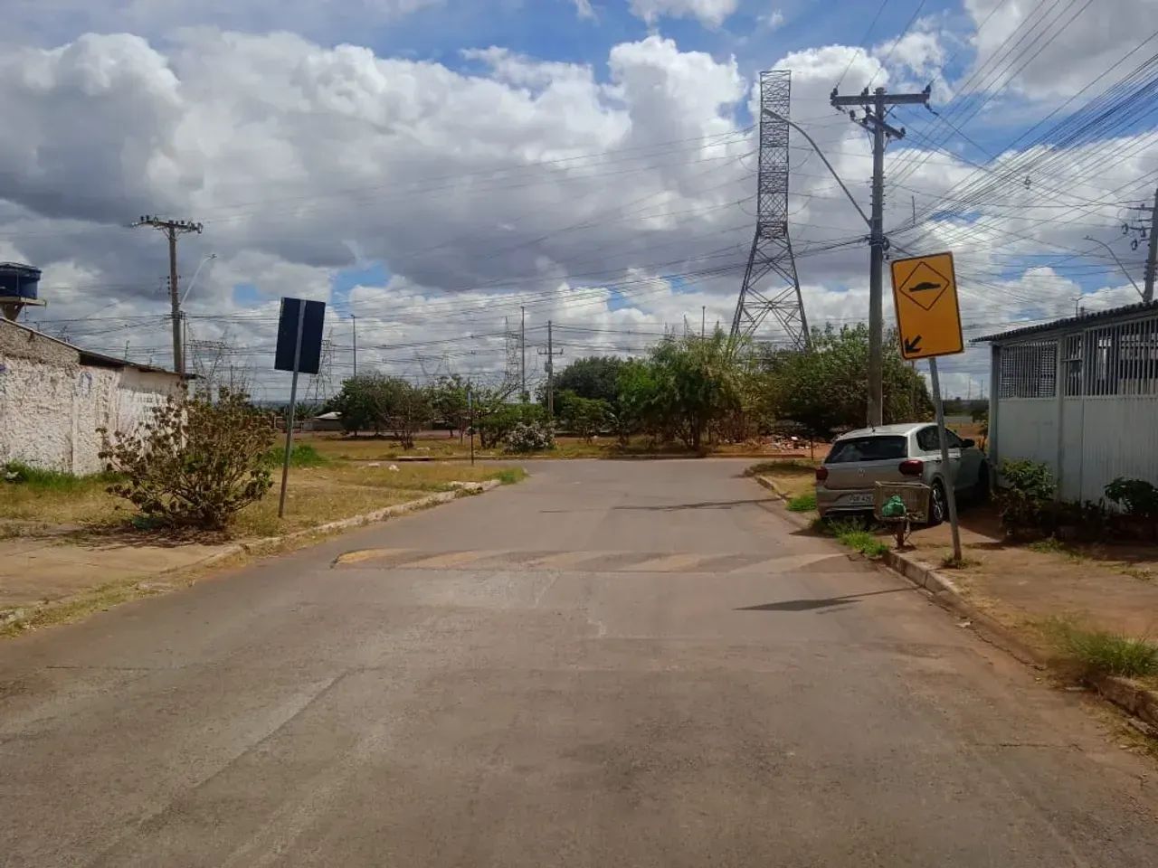 VENDE-SE UM SOBRADO NA QR 127 DA SAMAMBAIA SUL! - Foto 3