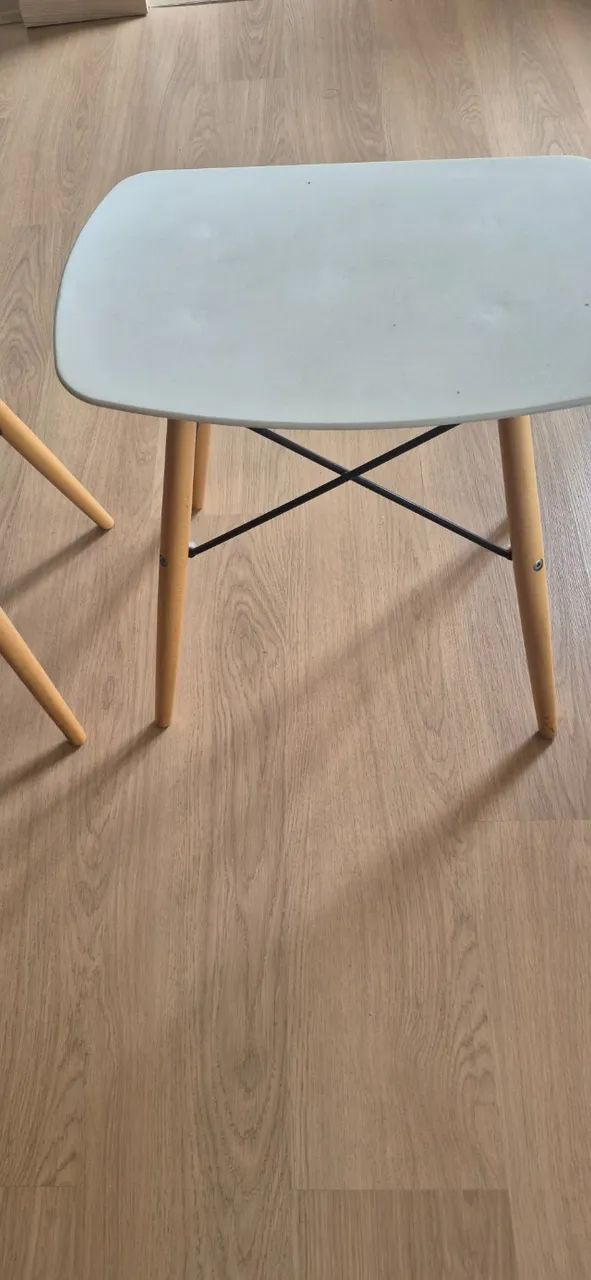Banco Baixo Eames Wood