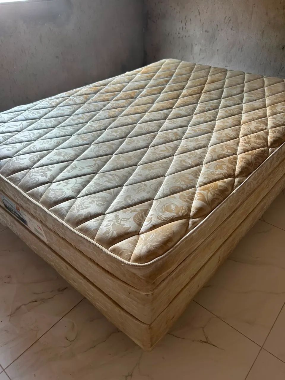 Cama e armário  - Foto 2
