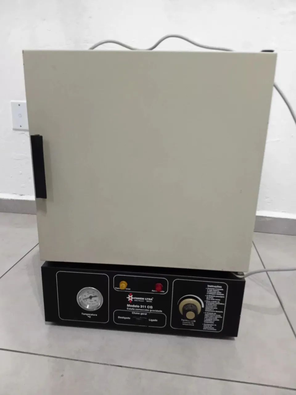 Estufa esterilizadora usada