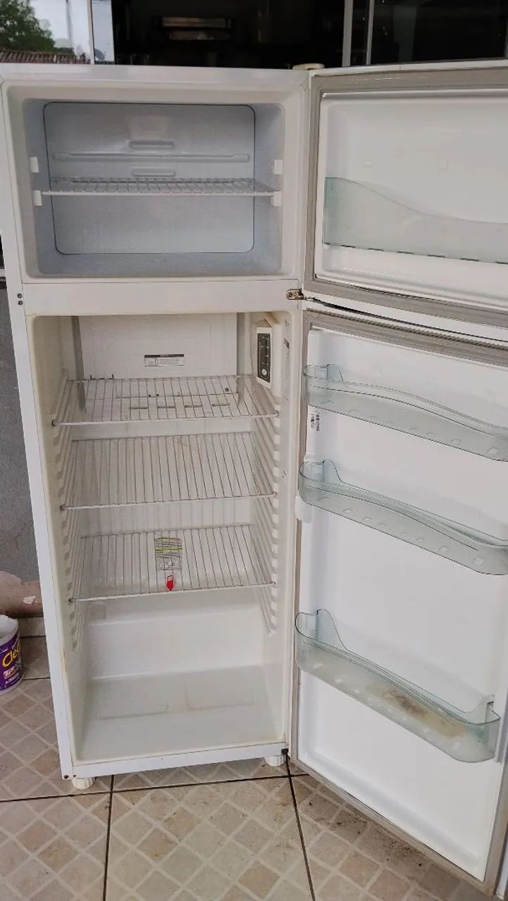 Vendo geladeira  - Foto 2