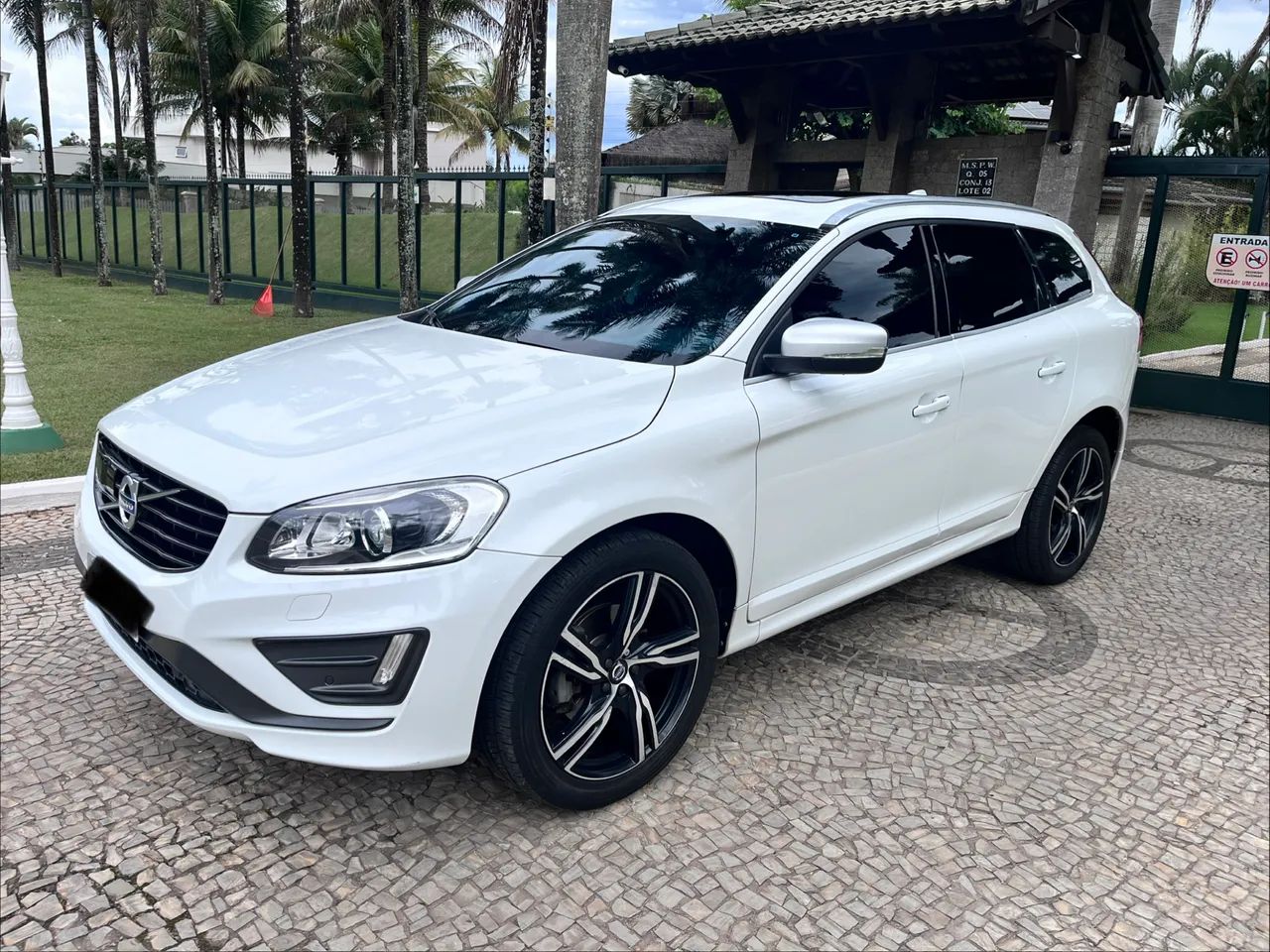Volvo XC 60 T-5 R-design 2.0 FWD 5P 2017 - Foto 3