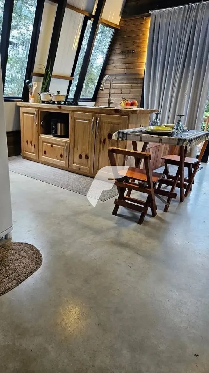 Casa com 3 dormitórios e 2 vagas de garagem em Campo Alegre/SC