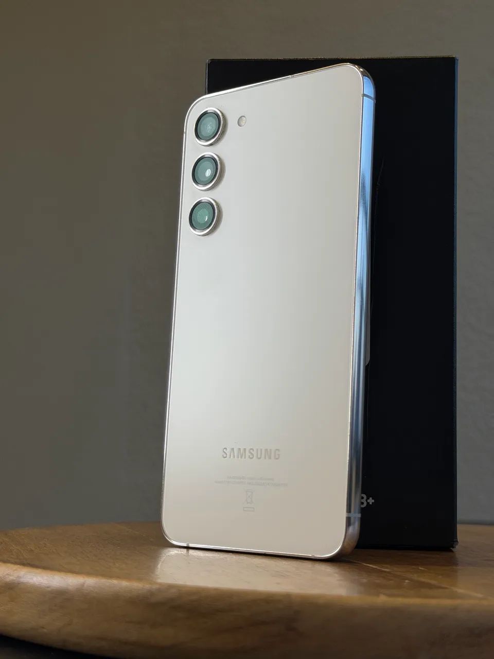 Samsung S23 PLUS 512GB Creme Impecável