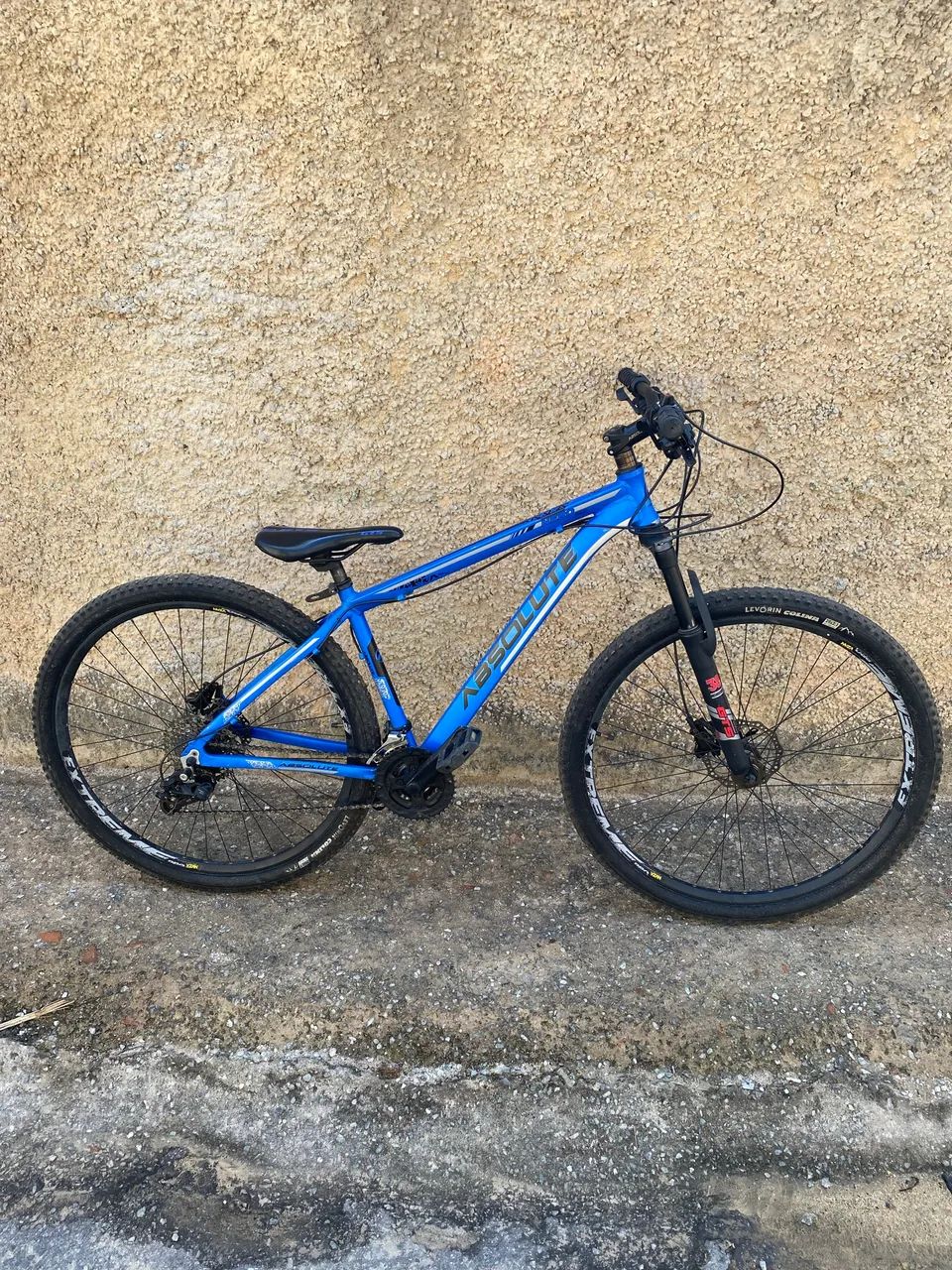 Vende-se bicicleta  aro 29 - Foto 2