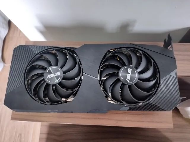 RX 5600 XT ASUS DUAL COM CAIXA - Foto 4