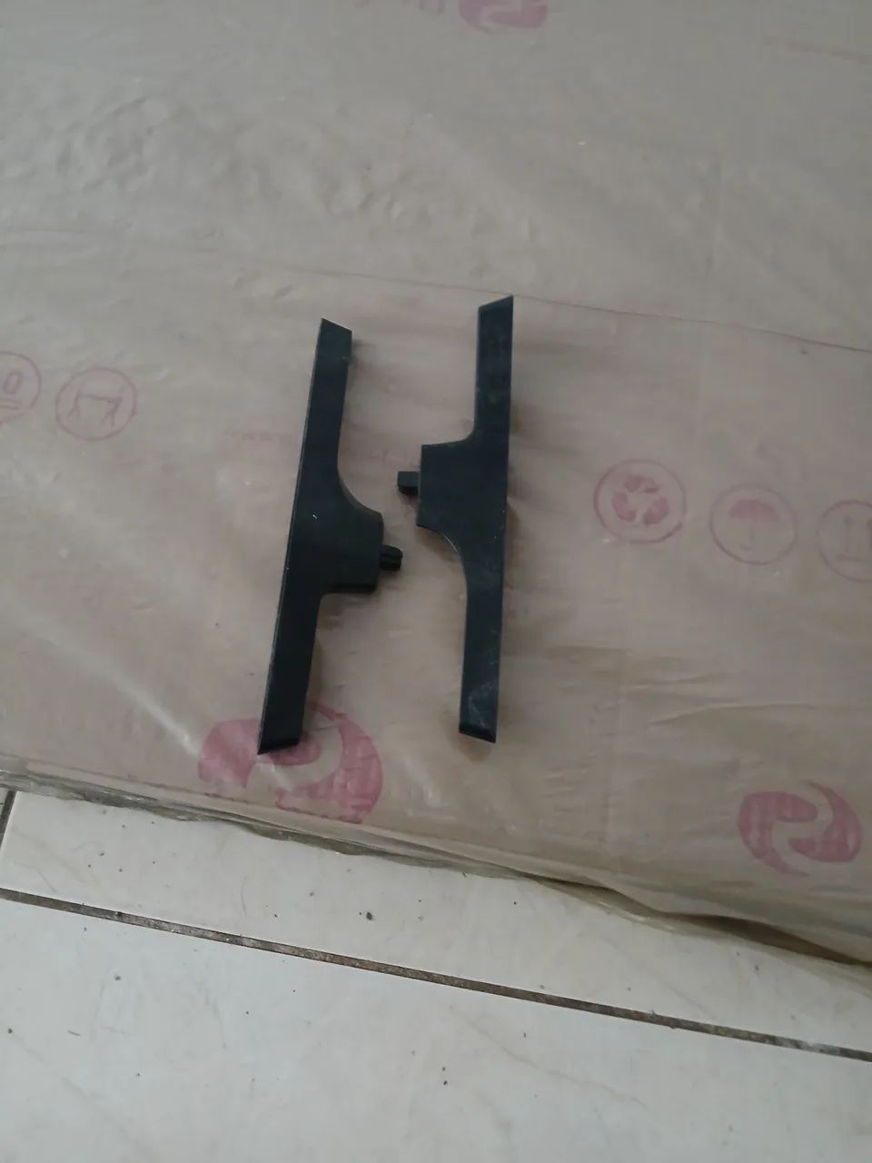 Vende-se pés tv sansung 21 polegadas  - Foto 2