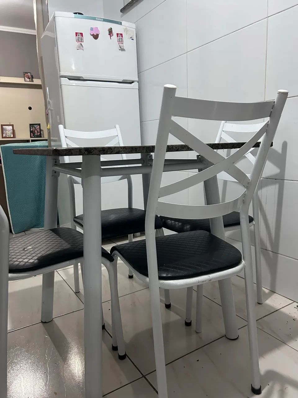 Mesa de mármore 4 cadeiras  - Foto 3