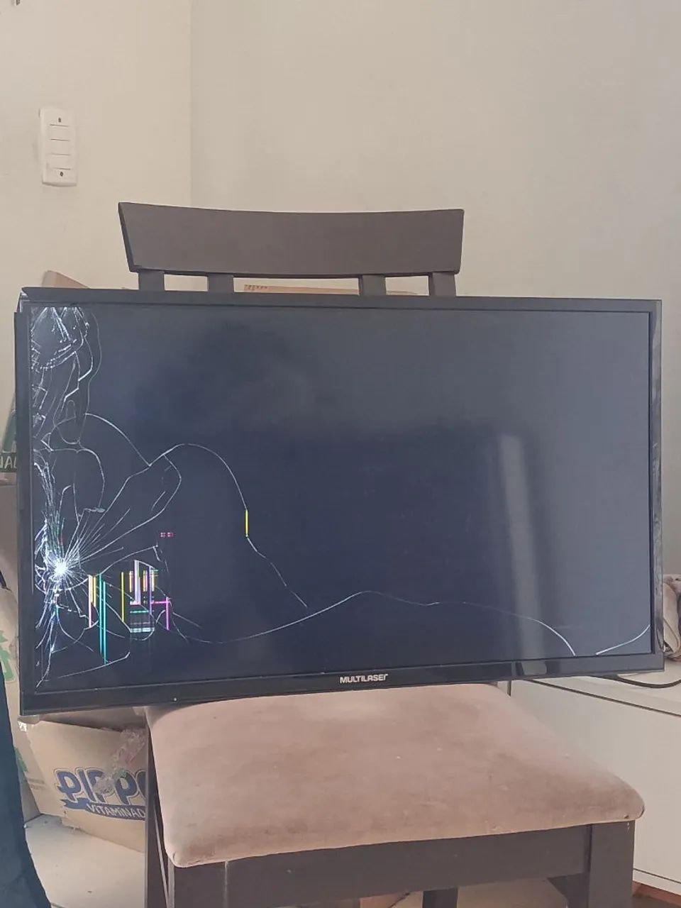 VENDO TV SMART 32 POLEGADAS "MARCA MULTILASER" PARA RETIRADA DE PEÇAS.