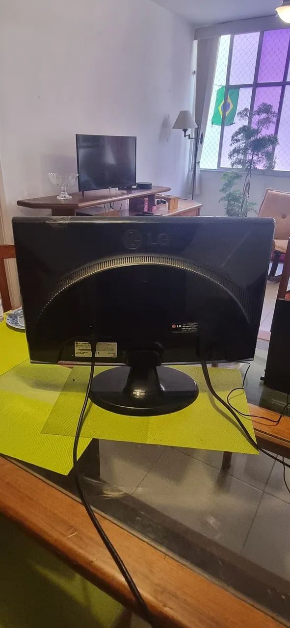 Monitor LG Flatron W2353V 23" - Foto 4