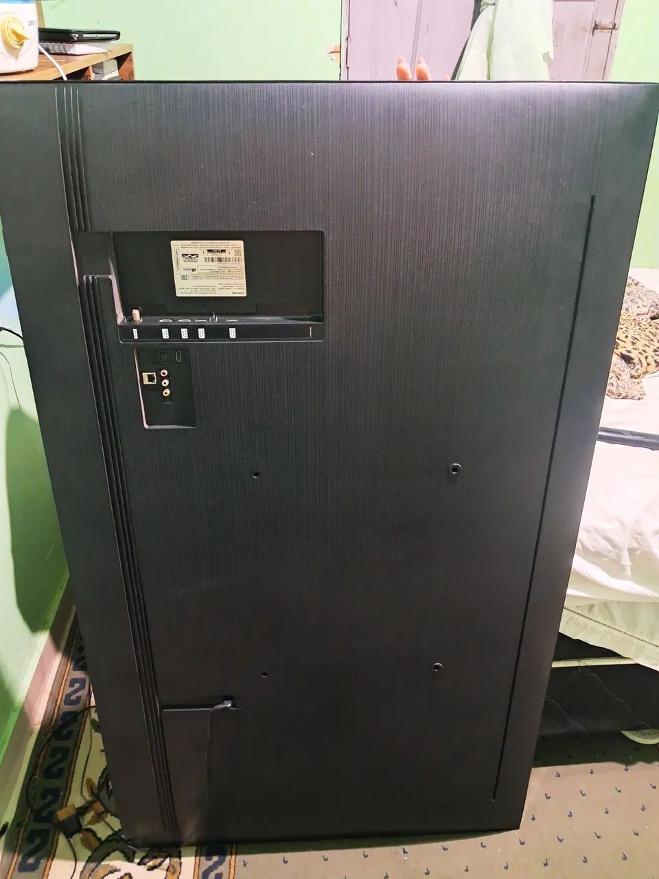 Vendo tv com a tela trincada *) - Foto 2