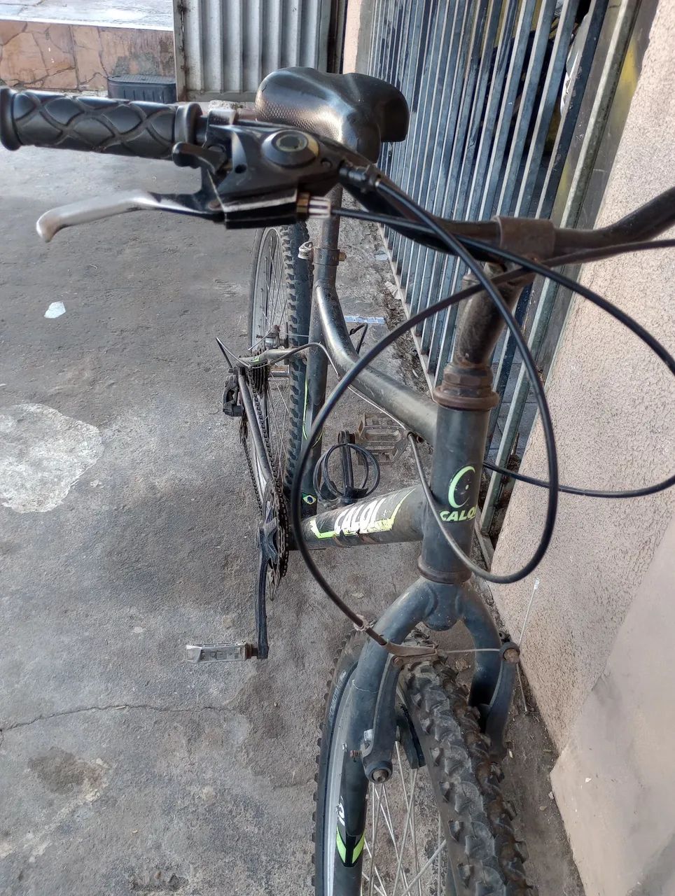 Vendo bicicleta boa para trabalhar e usar - Foto 3