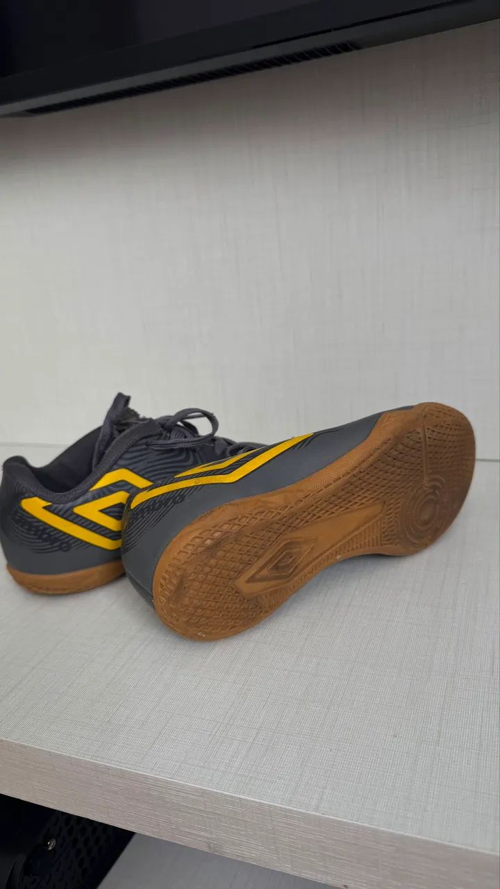 CHUTEIRA INFANTIL UMBRO Tam 29 - Foto 2