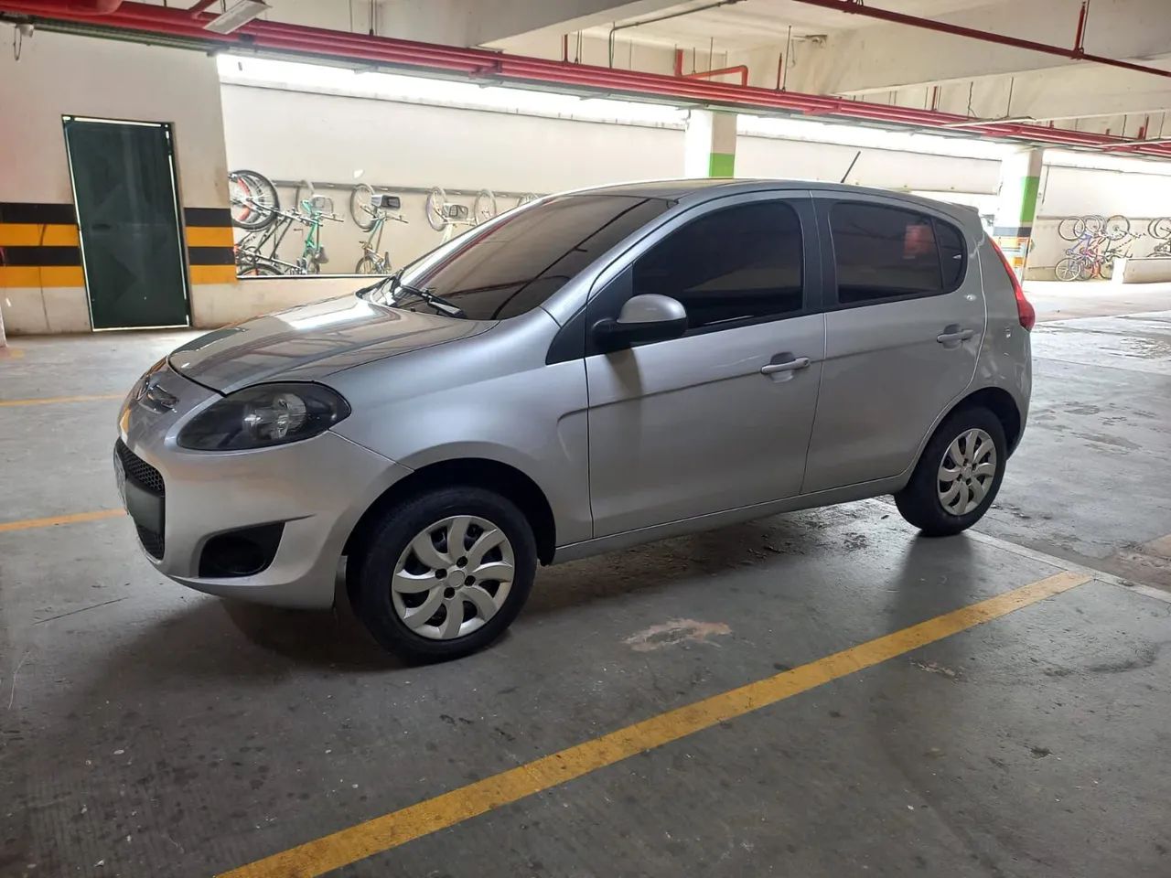 Fiat Palio Attractive 1.0 EVO Fire Flex 8V 5P 2015 - Foto 9
