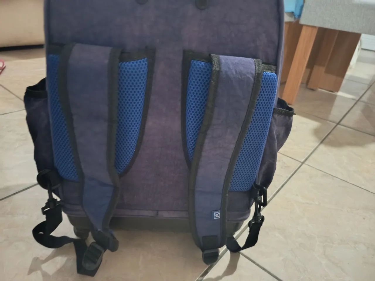 Mochila azul marinho  - Foto 4
