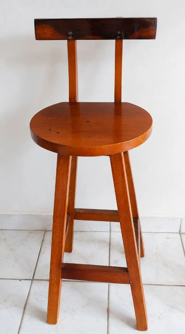 Vendo Conjunto Mesa de Bistro e Duas Banquetas  - Foto 2