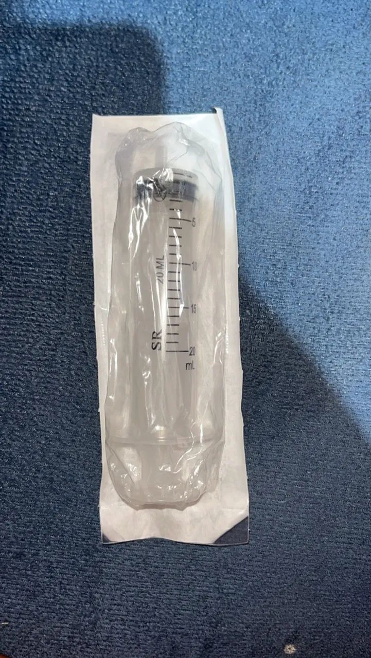 Seringa hipodérmica estério sem agulha - 20ML